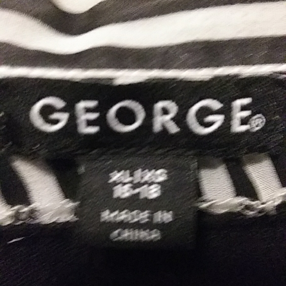 George XL Polo Style Blouse - Picture 2 of 2